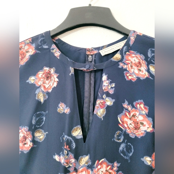 Abercrombie & Fitch Women's Navy Floral Jumpsuit Romper Long Sleeve Size 6 - Picture 2 of 10